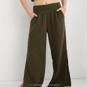 Aerie pool to party wide leg pants